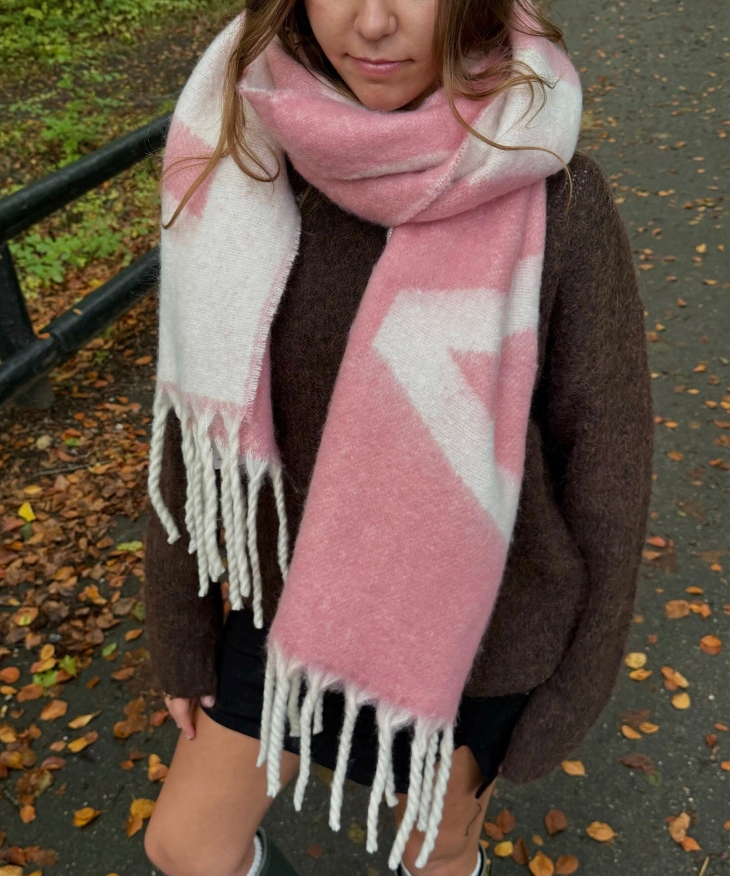 Amour Tørklæde - Lyserød - ByStenholt.dk