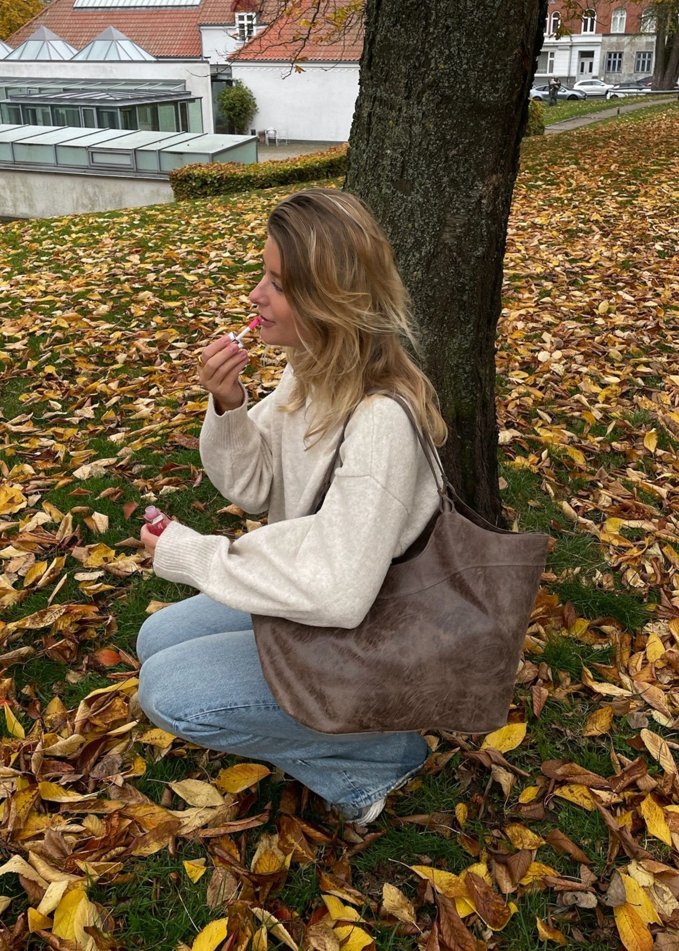Caro Shopper Taske - Taupe - ByStenholt.dk