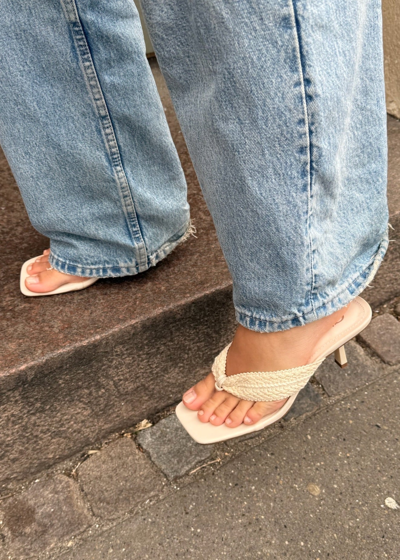 Ely Sandaler med Hæl - Beige - ByStenholt.dk