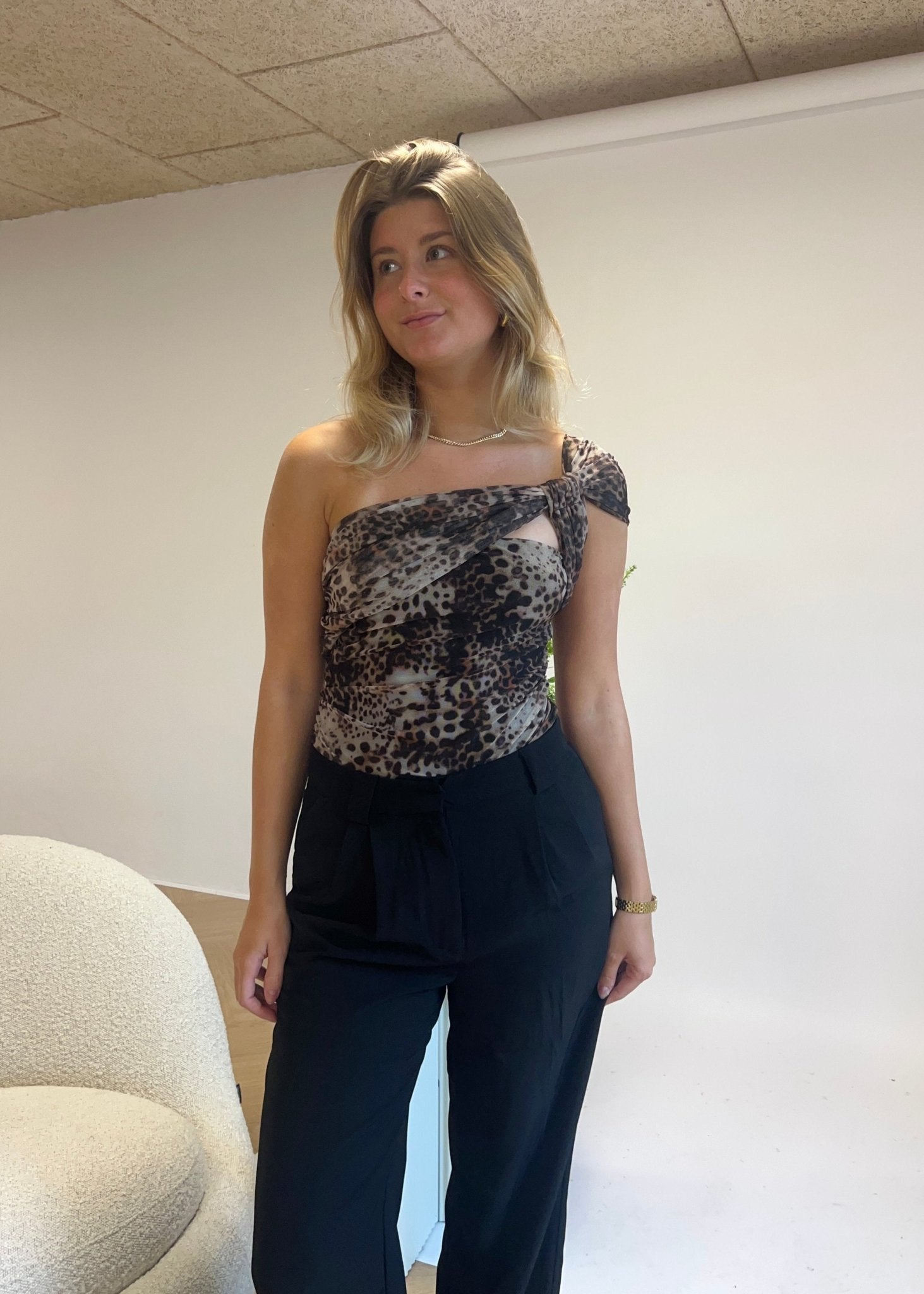 Leopard One Shoulder Top - ByStenholt.dk