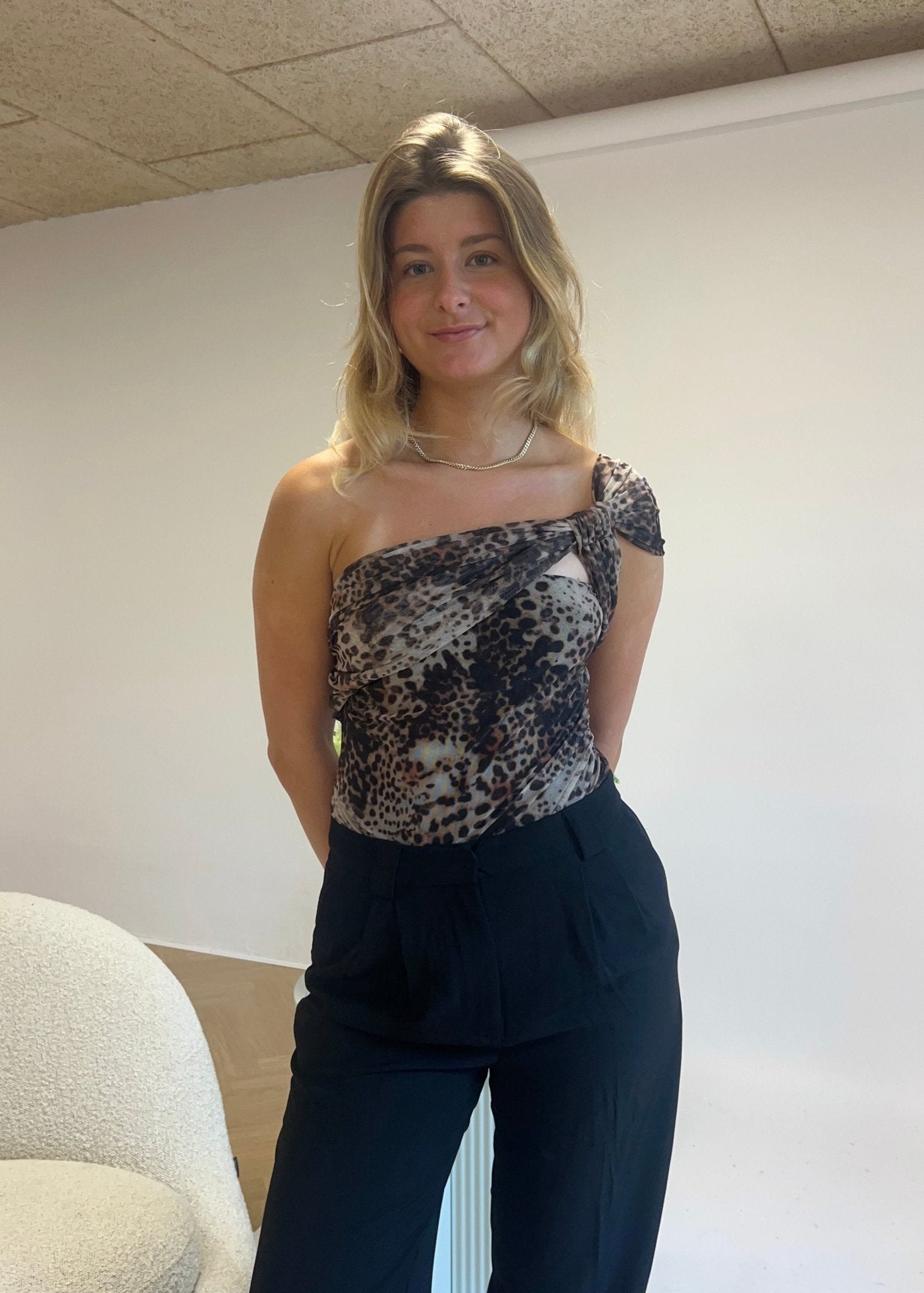 Leopard One Shoulder Top - ByStenholt.dk