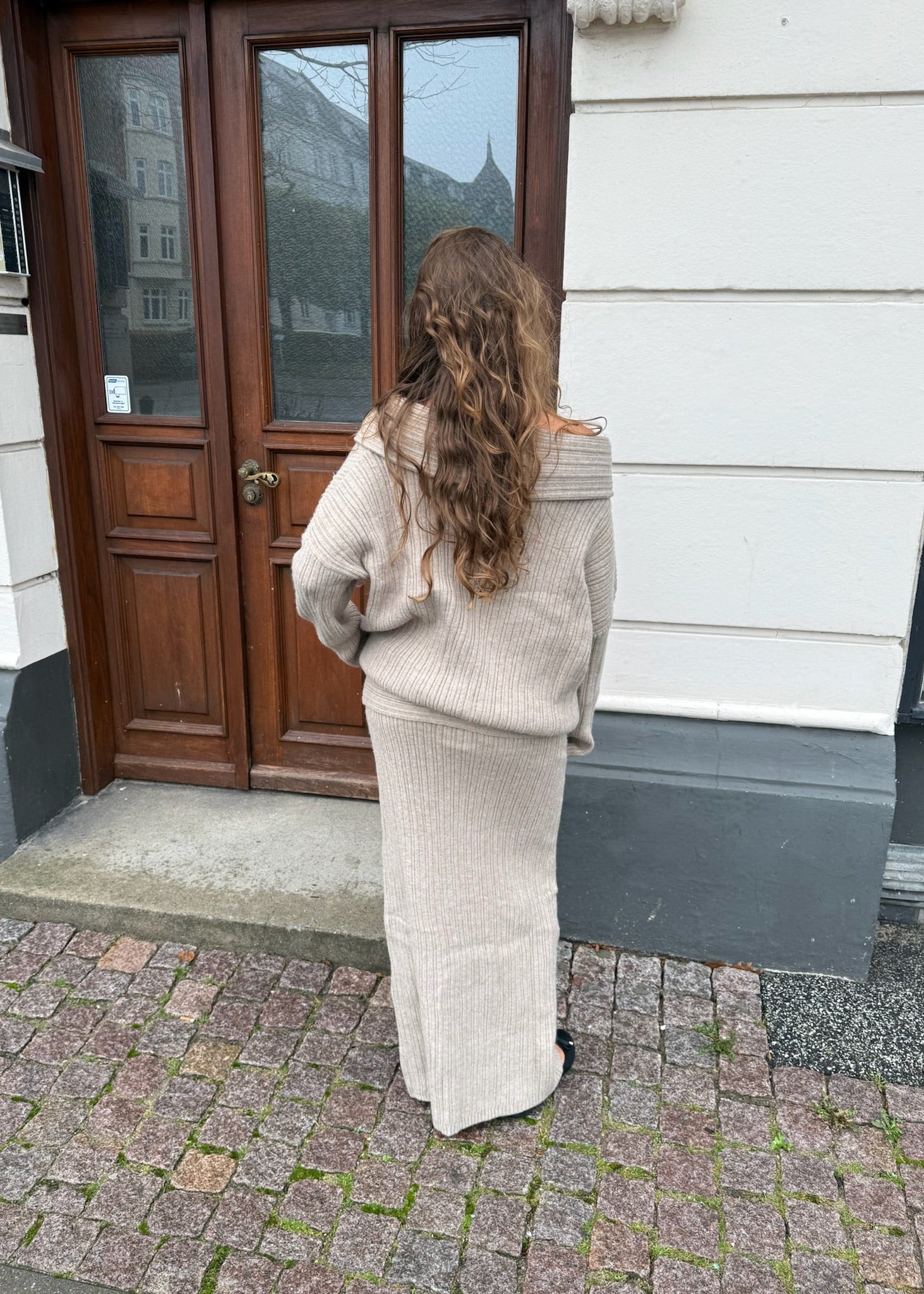 Off Shoulder Strik Sæt - Beige - ByStenholt.dk