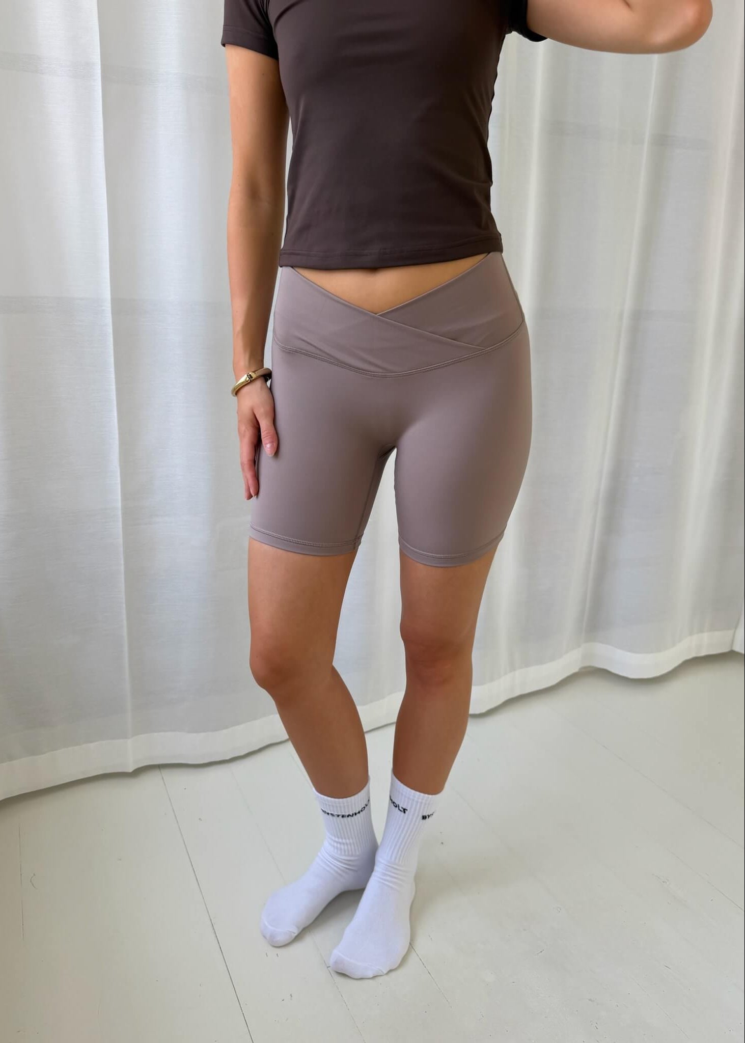 Active Wrap Shorts - Beige - ByStenholt.dk