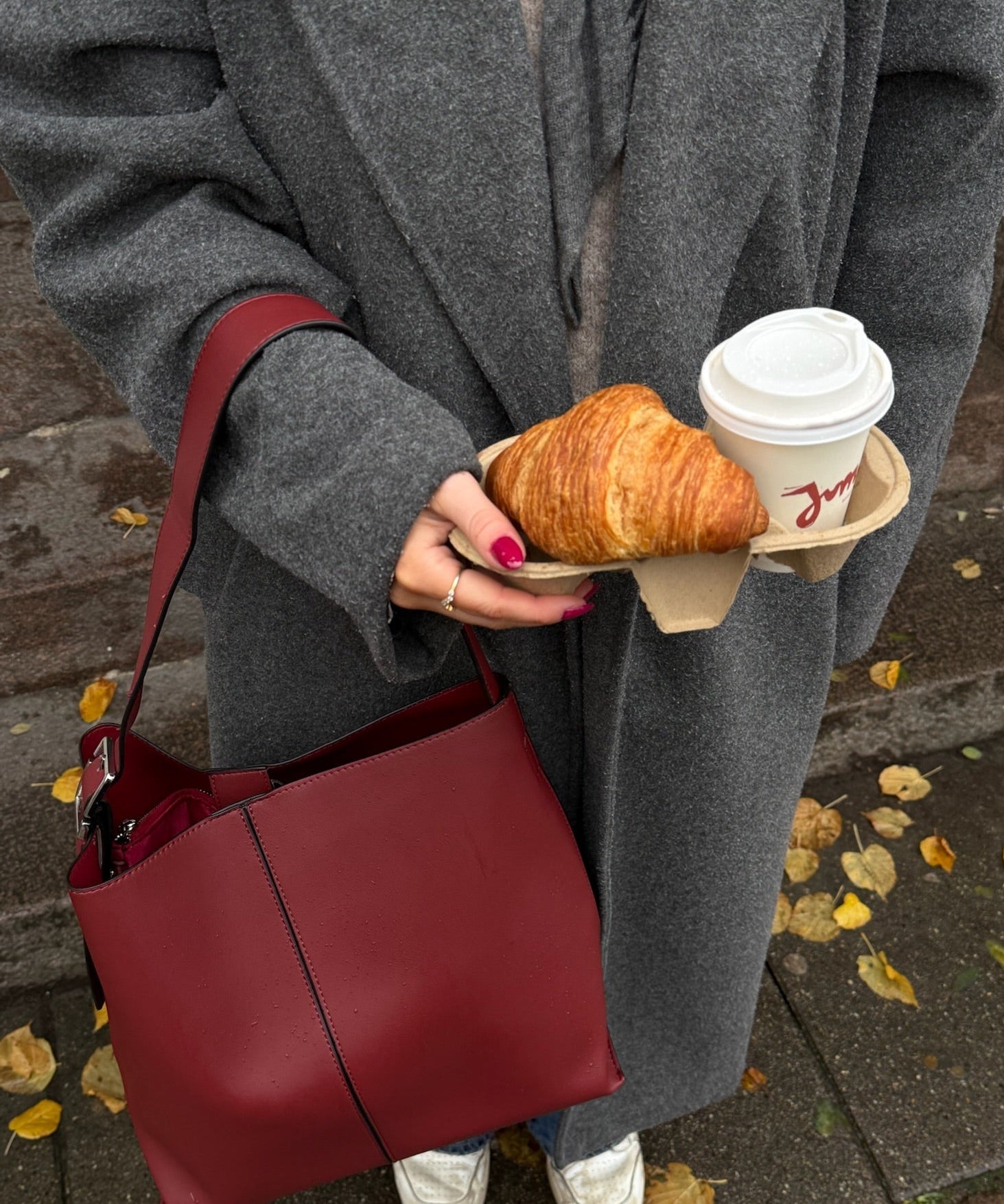 Ava Skuldertaske - Bordeaux - ByStenholt.dk