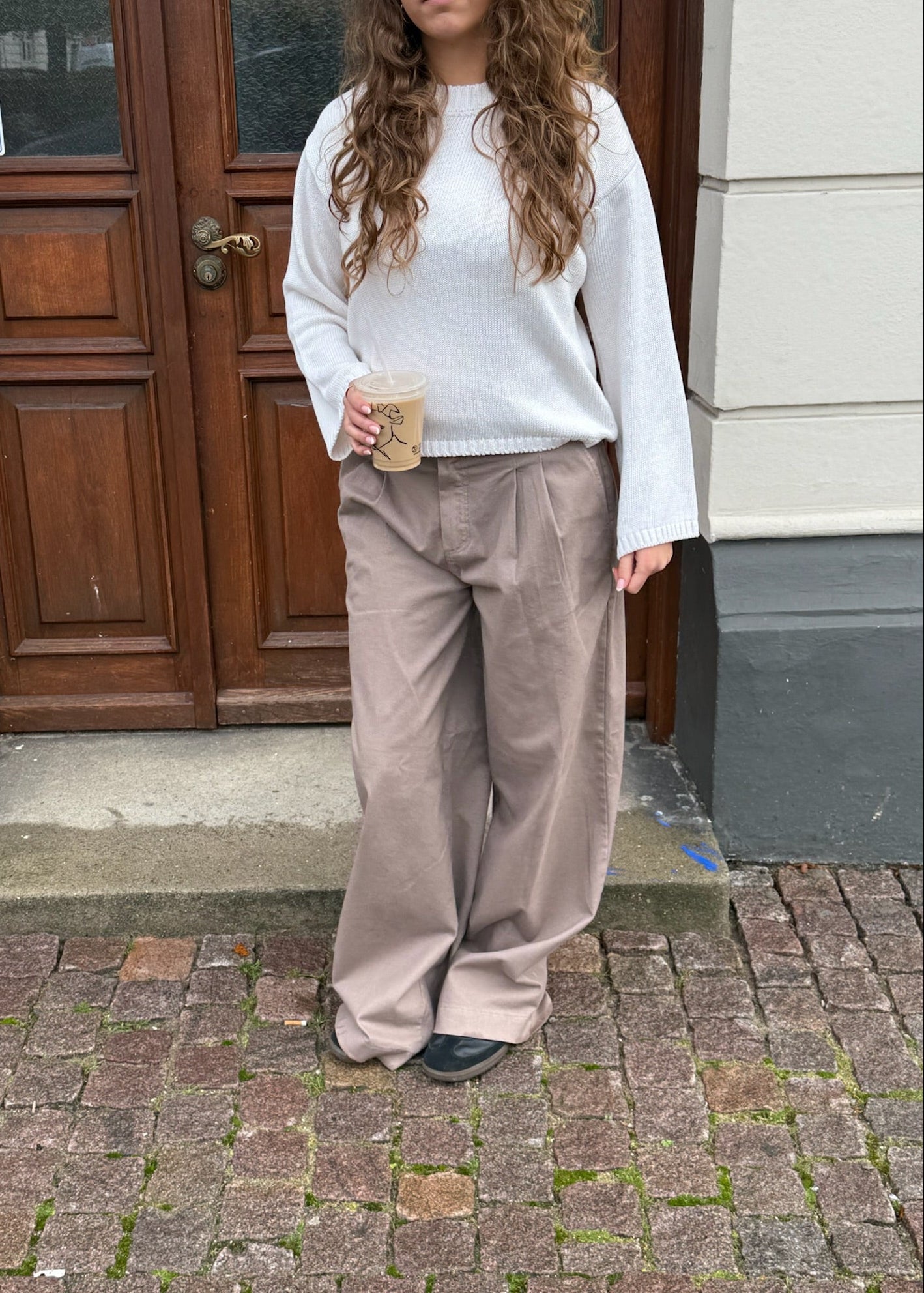 Baggy Habitbukser - Taupe - ByStenholt.dk