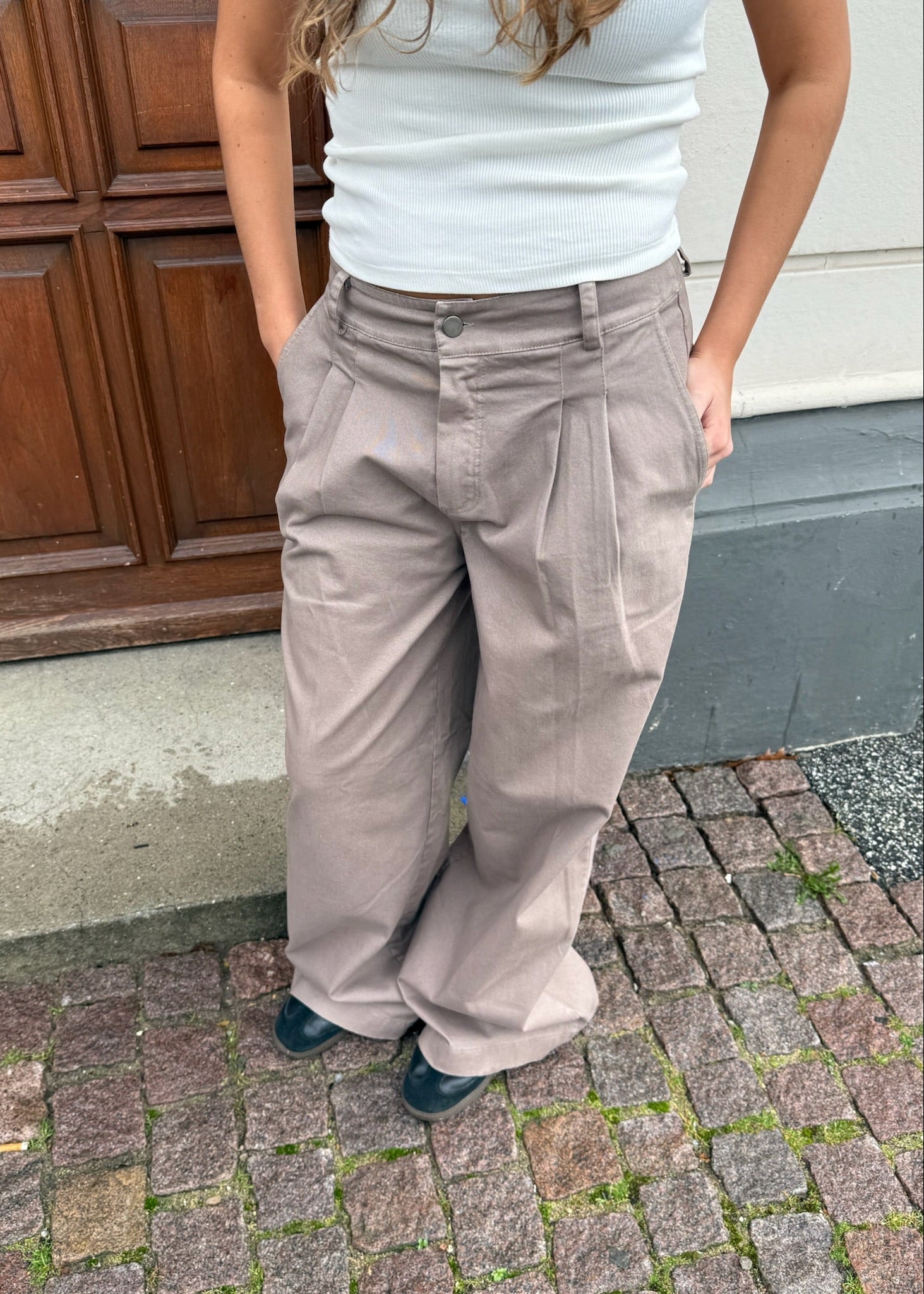 Baggy Habitbukser - Taupe - ByStenholt.dk