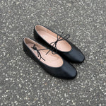 Ballerina med bindebånd - Sort - ByStenholt.dk