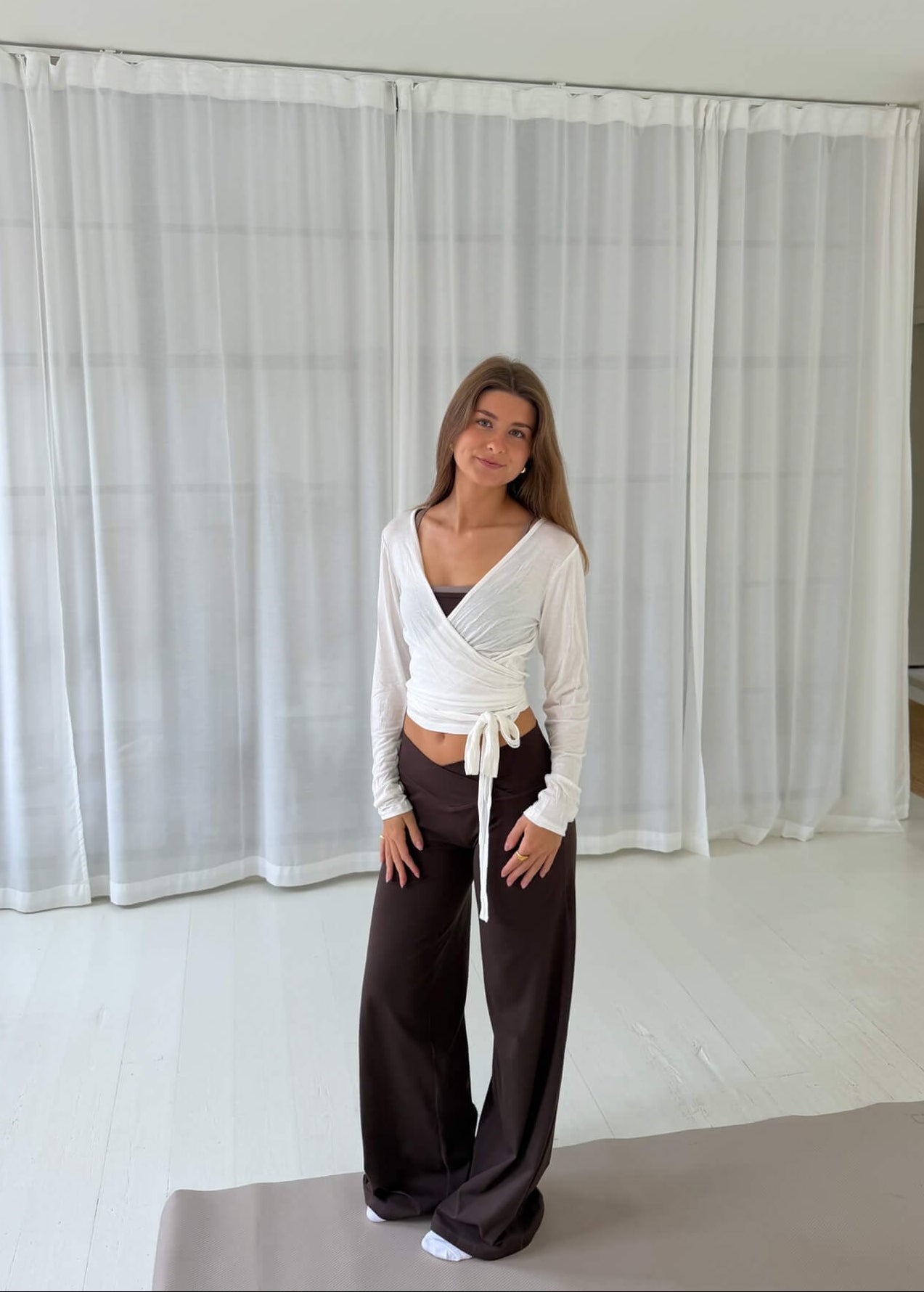 Ballet Wrap Bluse - Hvid - ByStenholt.dk