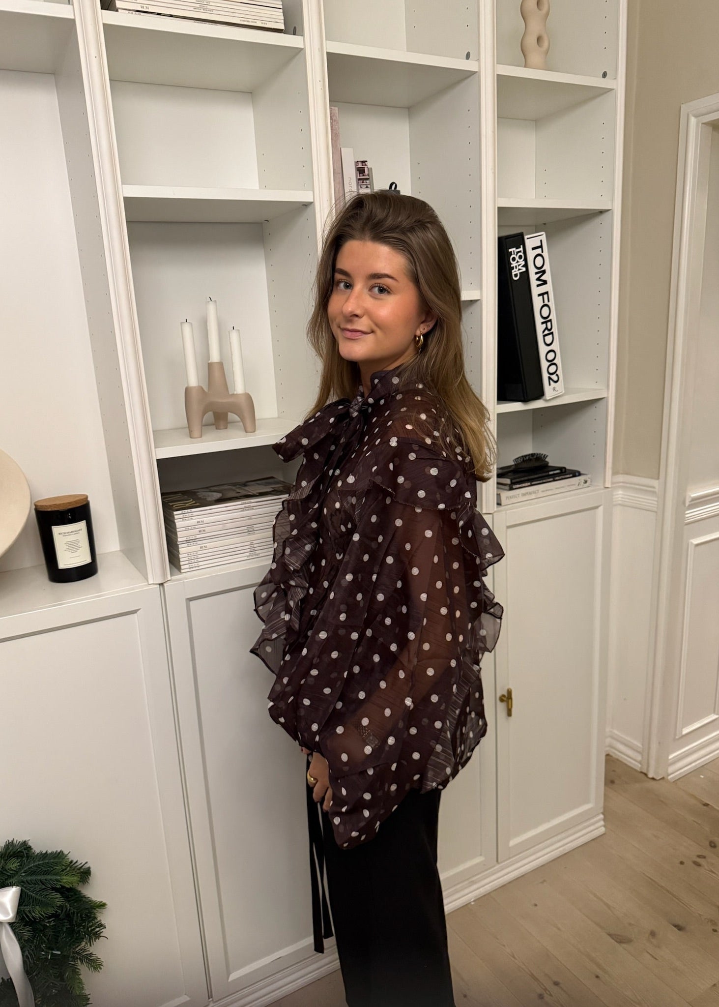 Belle Polka Skjorte - Mørkebrun - ByStenholt.dk