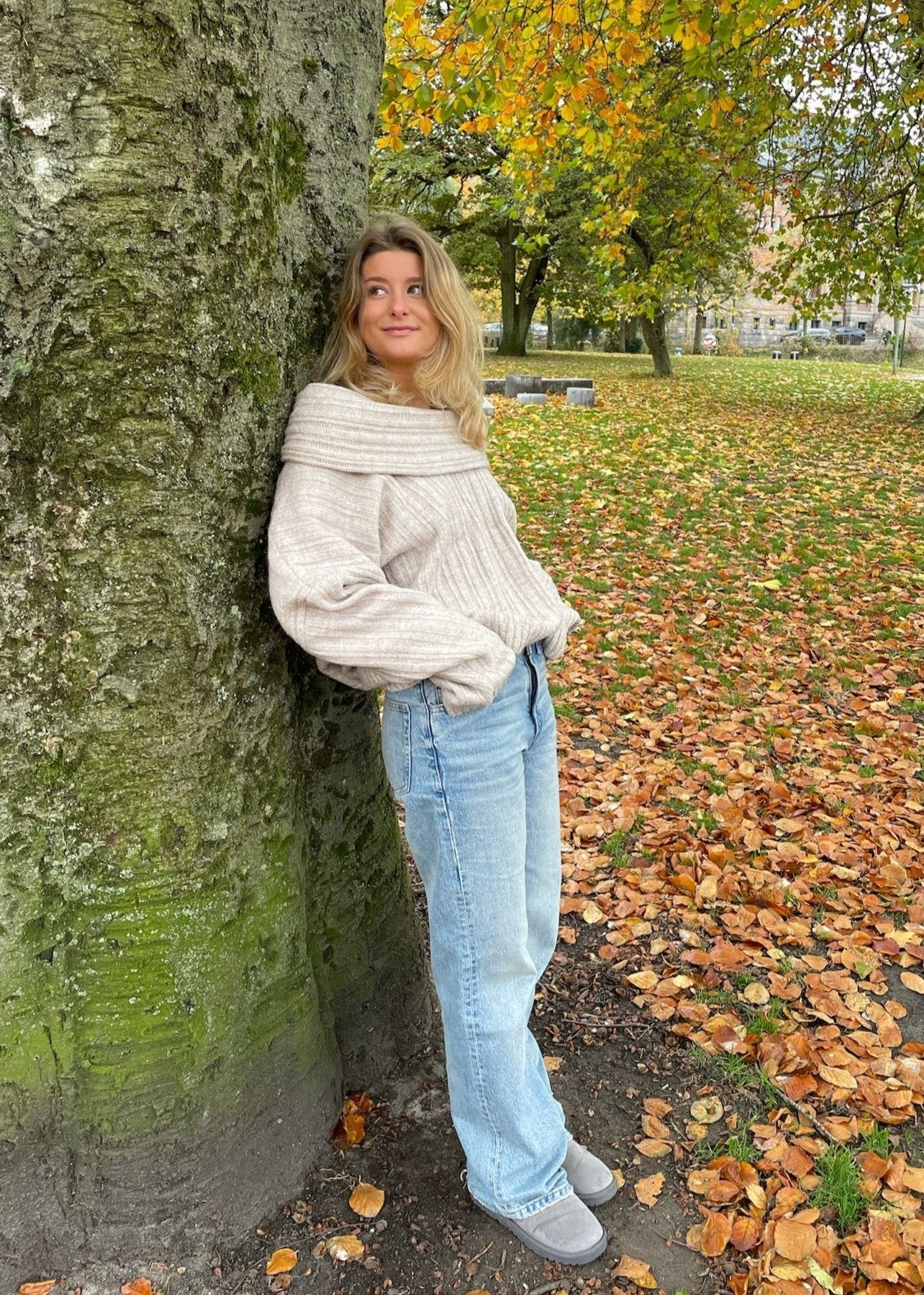 Chunky Off Shoulder Strik - Beige - ByStenholt.dk