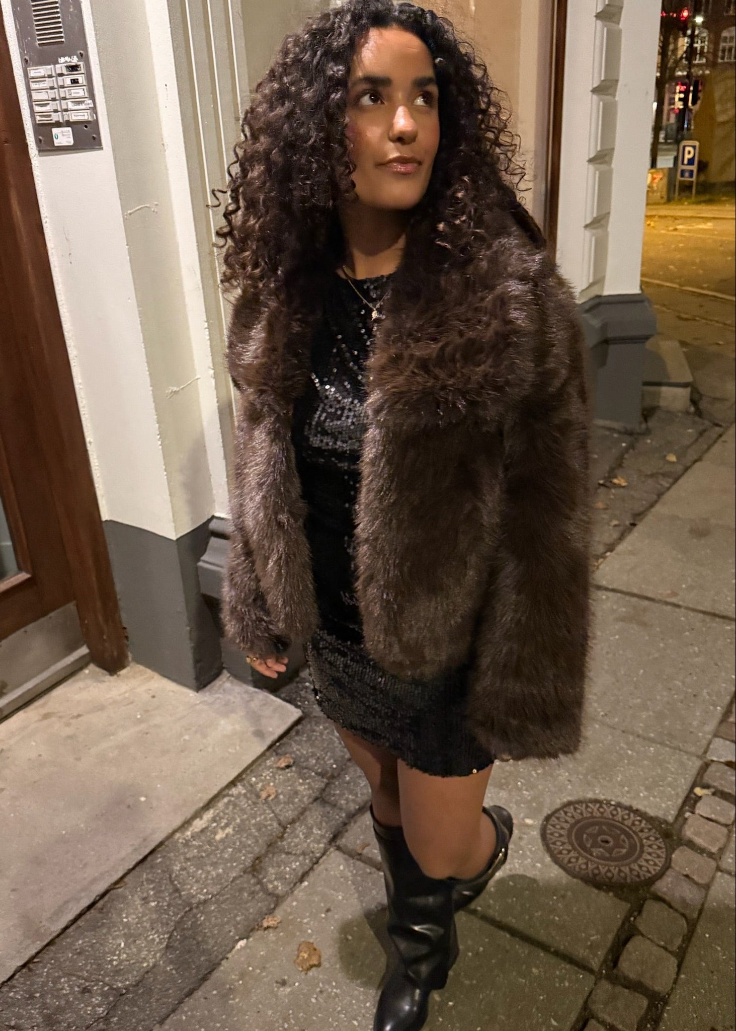 Faux Fur Kort Jakke - Mørkebrun - ByStenholt.dk