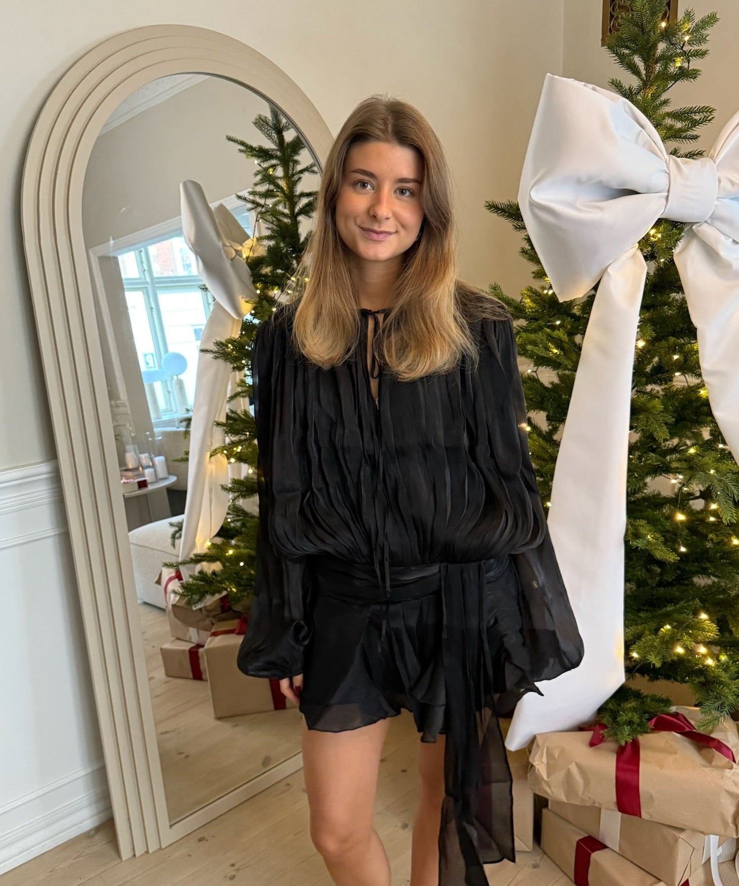 Flair Satin Kjole - Sort - ByStenholt.dk