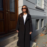 Isabel Lang Frakke - Sort - ByStenholt.dk