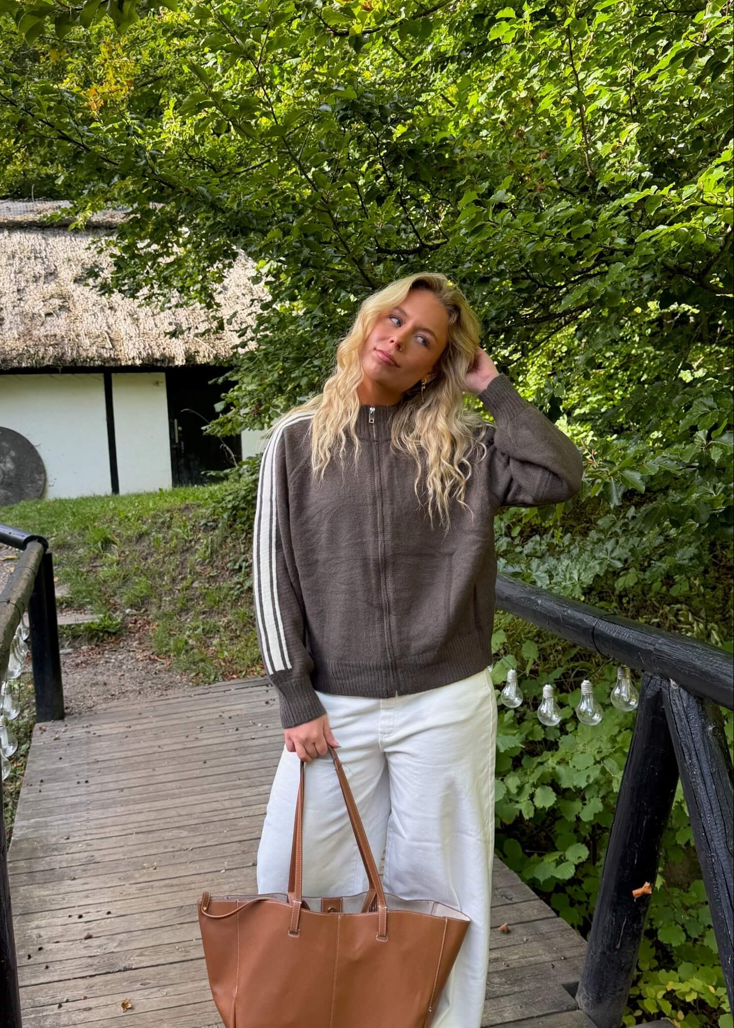 Juno Zip Cardigan - Mørkebrun - ByStenholt.dk