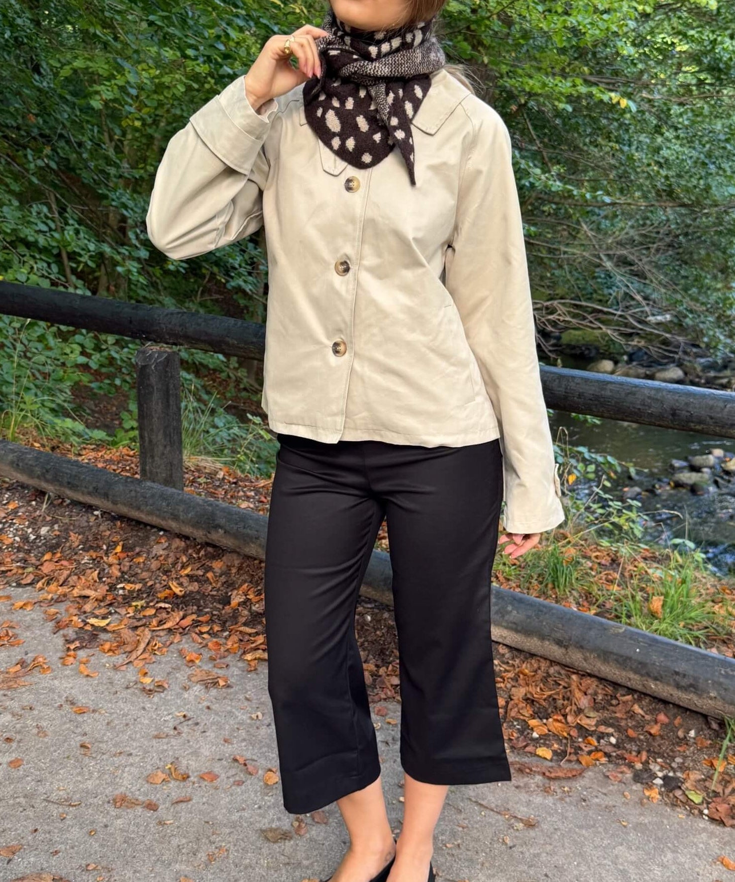 Klassisk Kort Trenchcoat - Beige - ByStenholt.dk