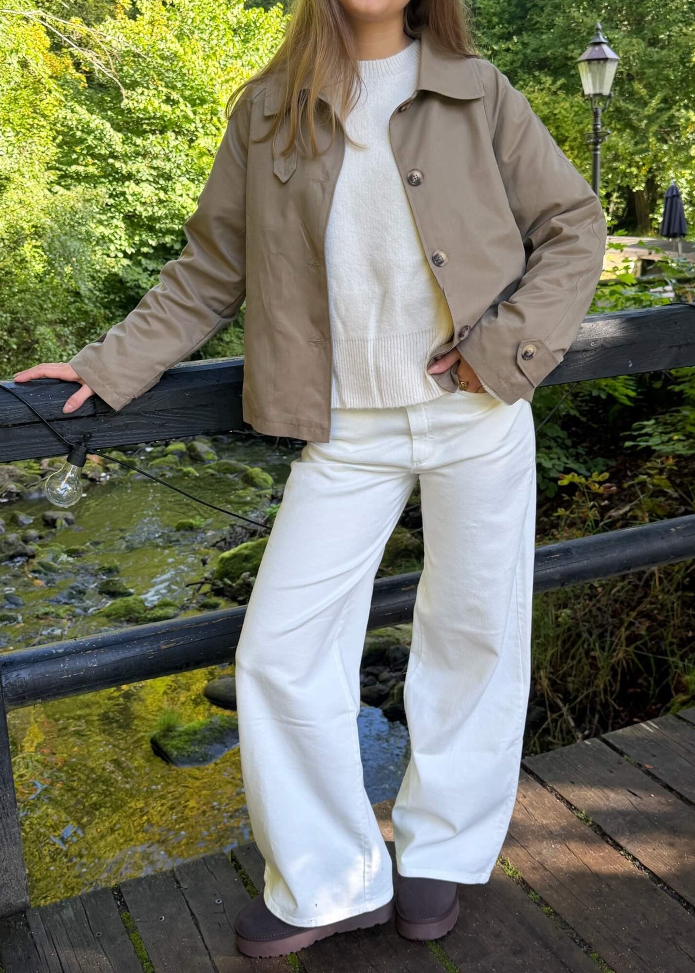 Klassisk Kort Trenchcoat - Taupe - ByStenholt.dk