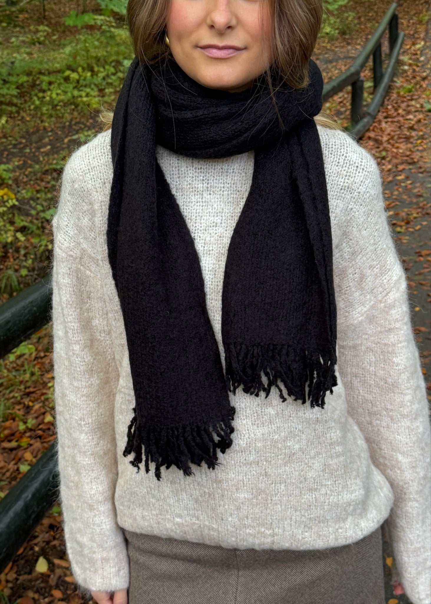 Klassisk Tørklæde - Sort - ByStenholt.dk