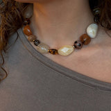 Laura Perlehalskæde - Brun - ByStenholt.dk