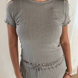 Loungewear T-shirt i Pointelle - Grå - ByStenholt.dk