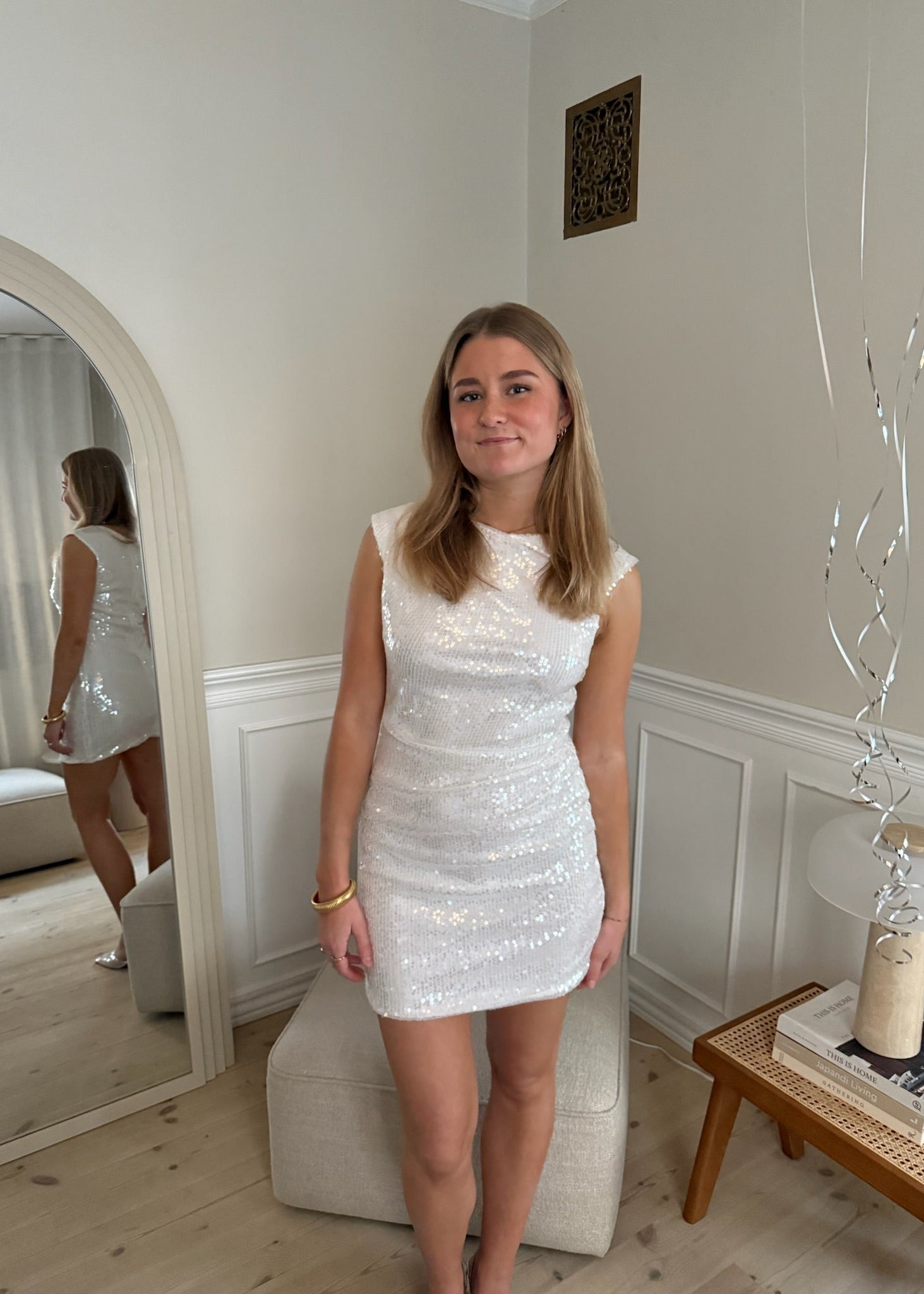 Luna Paillet Mini Kjole - Hvid - ByStenholt.dk