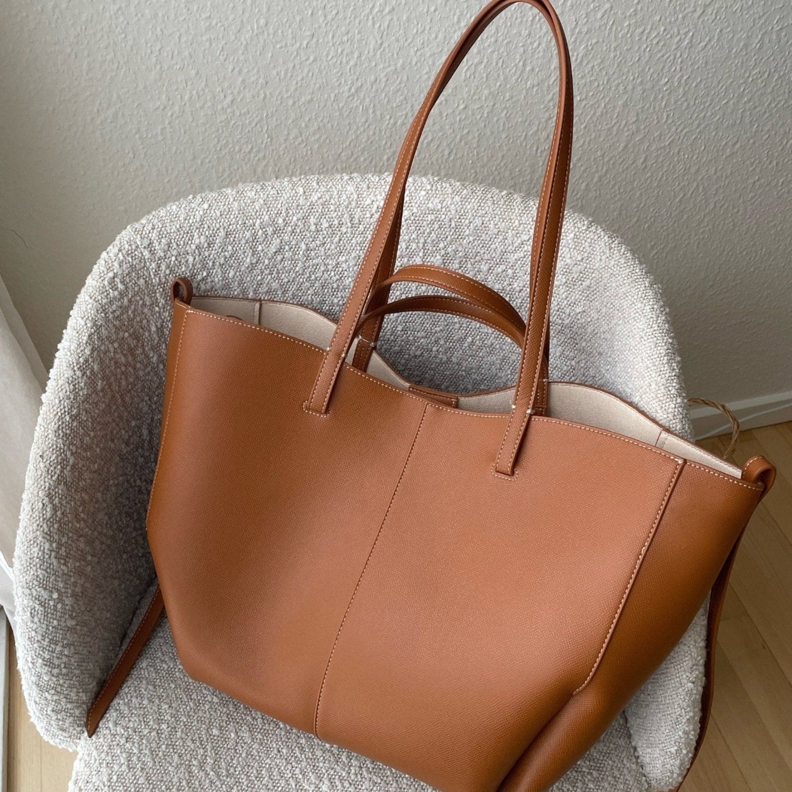 Mira Taske - Camel - ByStenholt.dk