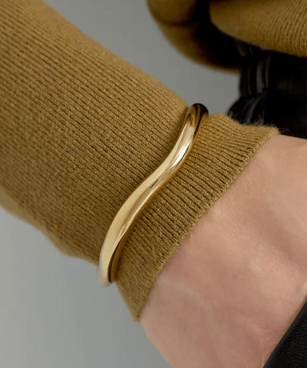 Musthave Armbånd - Guldbelagt - ByStenholt.dk