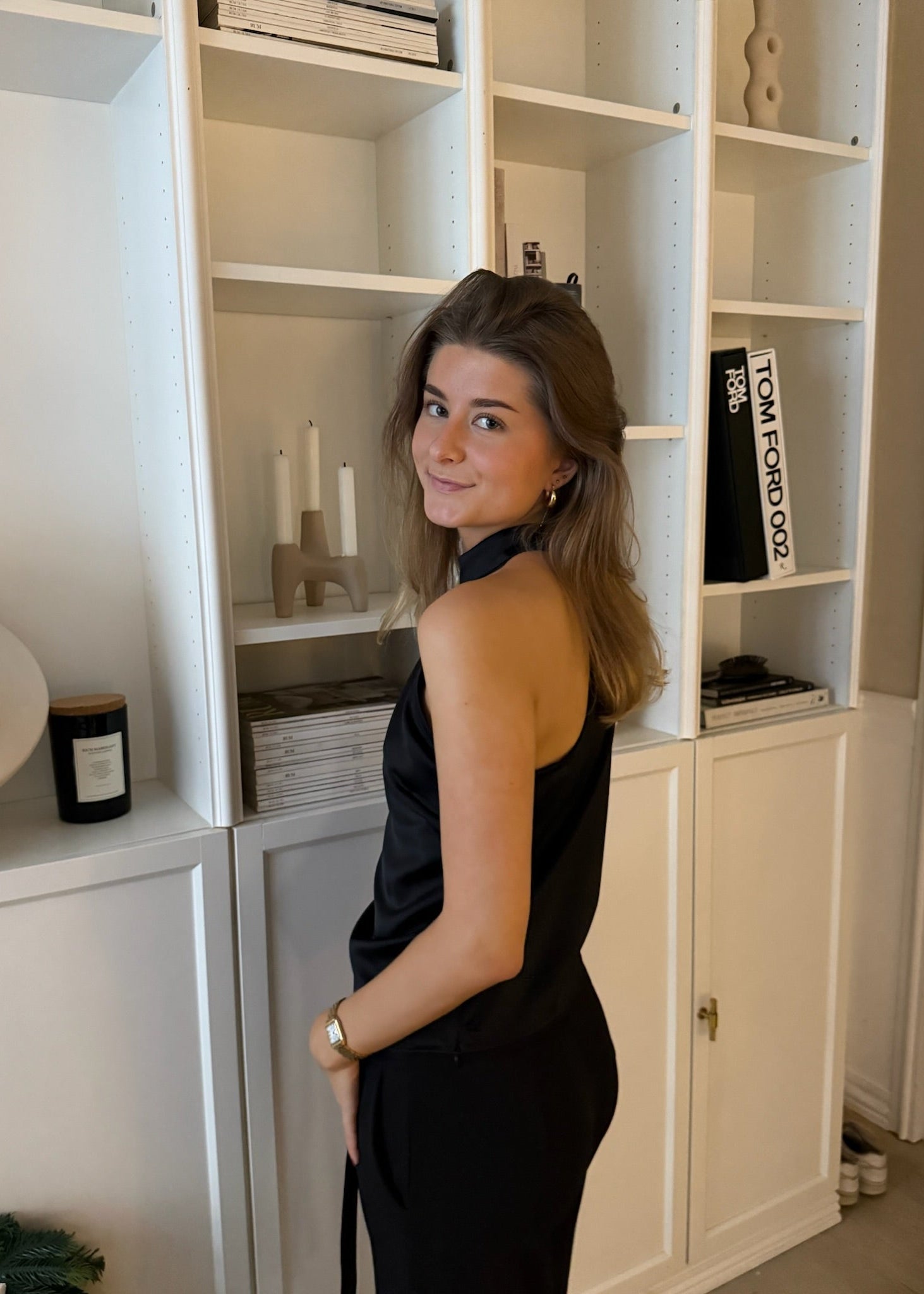 Satin One Shoulder Bluse - Sort - ByStenholt.dk