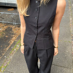 Sira Sæt (Vest + Habitbukser) - Sort - ByStenholt.dk